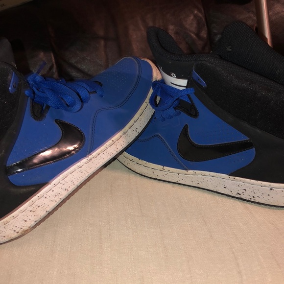 blue nike flights